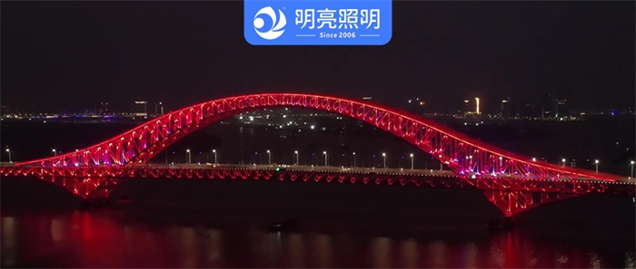 你知道橋梁亮化能夠提升夜間安全嗎？