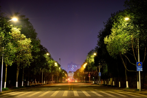 道路亮化施工-提升城市夜間環(huán)境