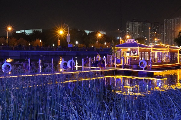 公園夜景亮化設(shè)計(jì)要營(yíng)造溫馨明亮的氛圍